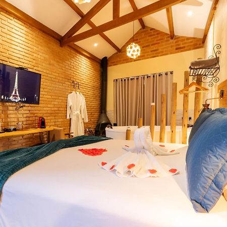 Mantiqueira Flat Aparthotel ซานโต อังตัวนิโอ โด ปิงญัล ภายนอก รูปภาพ