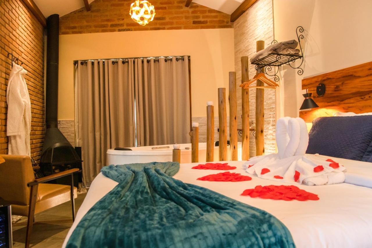 Mantiqueira Flat Aparthotel ซานโต อังตัวนิโอ โด ปิงญัล ภายนอก รูปภาพ